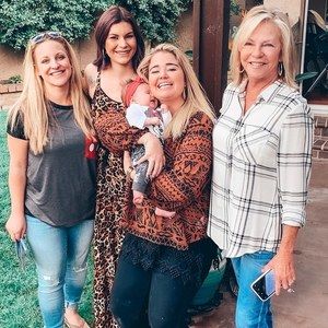 Meet your Posher, April